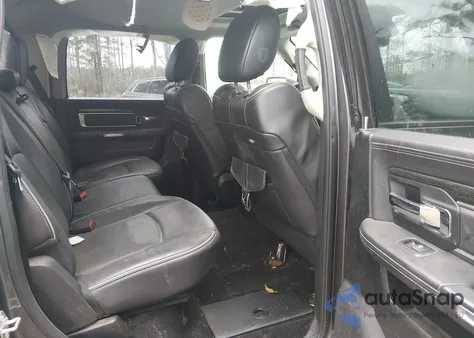 2015 Ram 1500 Laramie Limited z USA, uszkodzony, nr VIN 1C6RR7PT4FS644739